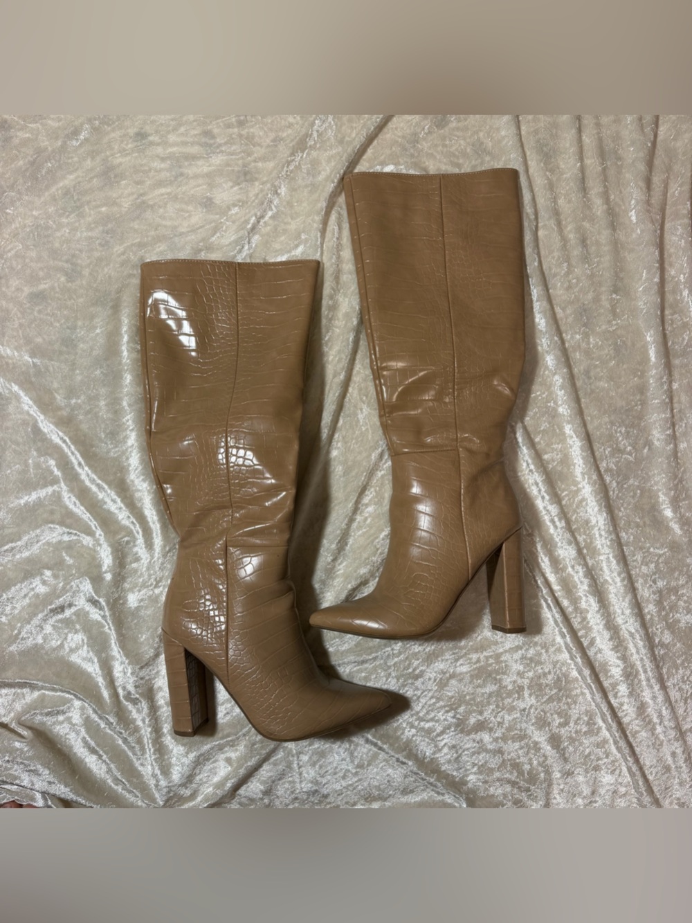 Express Nude Croc Embossed Knee High Heeled Boots – Size 7